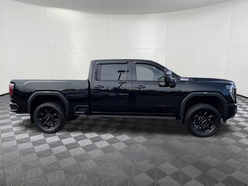 Used 2024 GMC Sierra 3500 AT4 w/ AT4 Premium Plus Package image 7