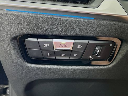 Used 2024 BMW 430i Convertible w/ Convenience Package image 11