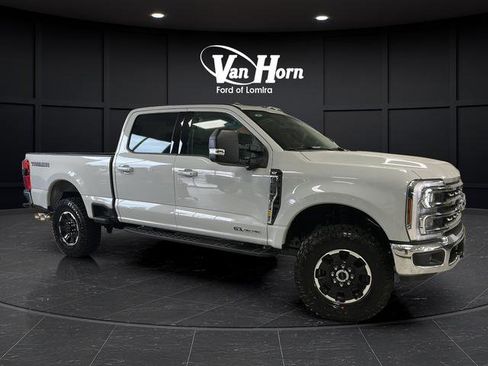 New 2026 Ford F250 XLT w/ XLT Premium Package AWD/4WD image 1