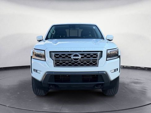 Used 2024 Nissan Frontier SL w/ Technology Package image 9