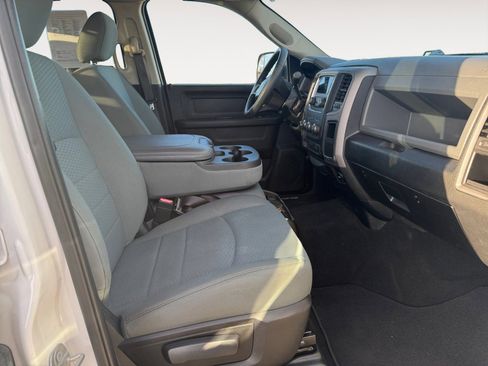 Used 2018 RAM 3500 Tradesman w/ Chrome Appearance Group image 15