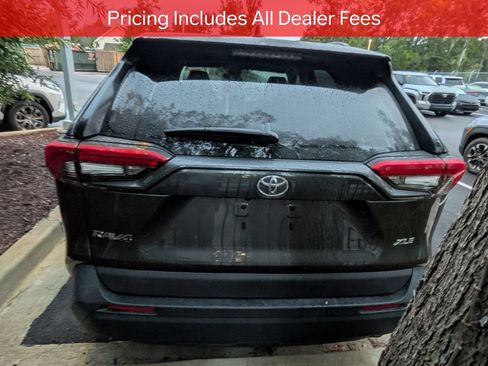 Used 2024 Toyota RAV4 XLE w/ Convenience Package FWD image 6