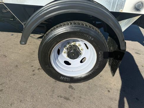 Used 2019 Ford F550 2WD Regular Cab Super Duty image 14