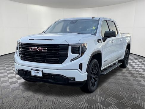 Used 2024 GMC Sierra 1500 Elevation image 3