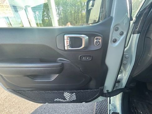 Used 2023 Jeep Wrangler Sport image 8