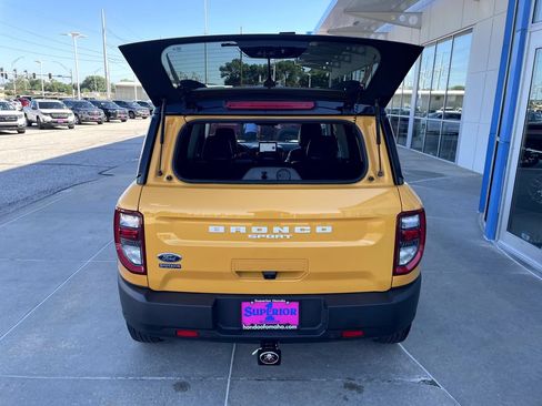 Used 2022 Ford Bronco Sport Outer Banks w/ Tech Package AWD/4WD image 8