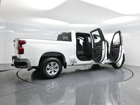 Used 2025 Chevrolet Silverado 1500 LT w/ LPO, Dark Essentials Package RWD image 4