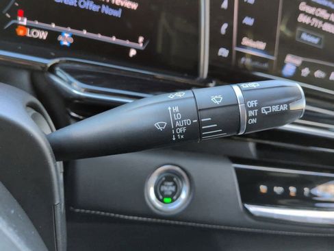 Used 2021 Cadillac Escalade Sport w/ Driver Assist Tech Package image 28