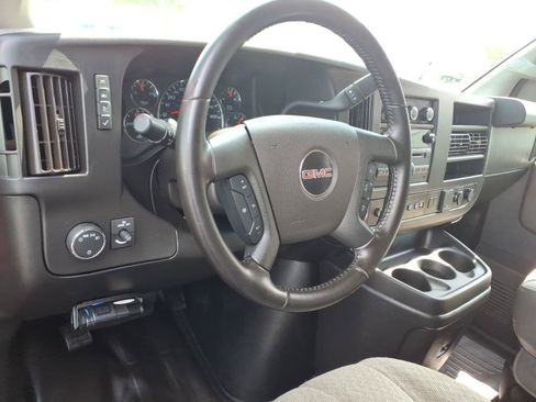 Used 2021 GMC Savana 3500 LS w/ Chrome Appearance Package RWD image 8