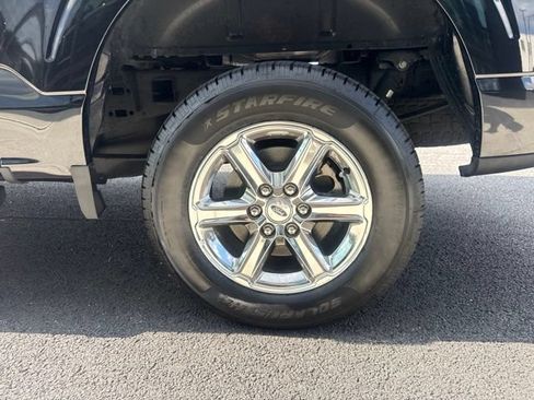 Used 2025 Ford F150 XLT w/ Equipment Group 301A Standard AWD/4WD image 10