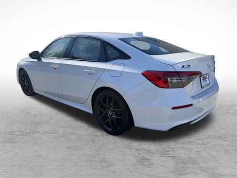 Used 2023 Honda Civic Sport image 4