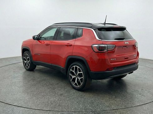 Used 2025 Jeep Compass Limited image 6