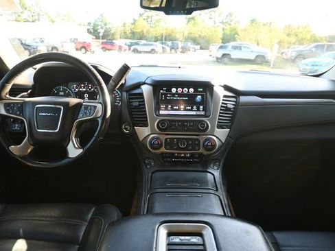 Used 2019 GMC Yukon Denali image 12