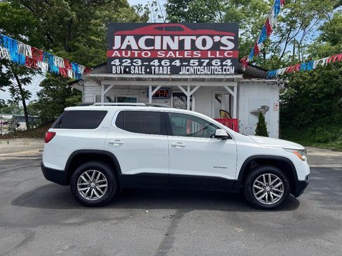 Used 2018 GMC Acadia SLE FWD image 1
