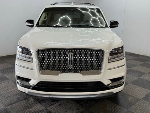 Used 2021 Lincoln Navigator Reserve w/ Luxury Package image 4