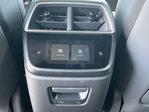 Used 2024 Lucid Air Touring AWD/4WD image 37