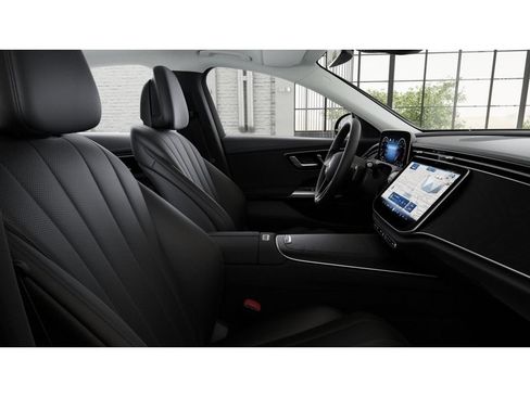 New 2026 Mercedes-Benz E 350 4MATIC Sedan image 4