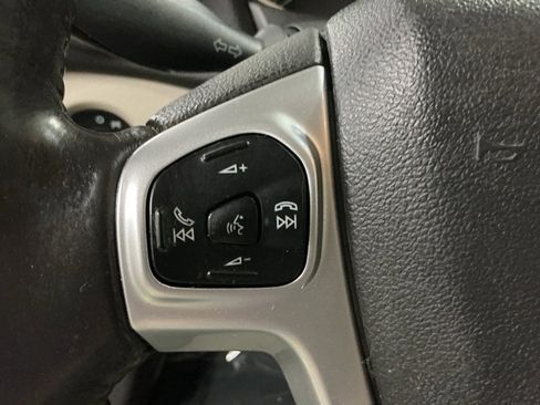 Used 2016 Ford Fiesta SE image 12