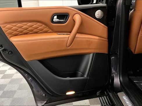 Used 2022 INFINITI QX80 Sensory w/ Cargo Package AWD/4WD image 24
