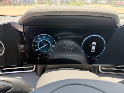 Used 2023 Hyundai Elantra SEL w/ Convenience Package FWD image 14