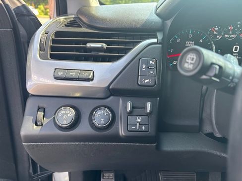 Used 2020 Chevrolet Tahoe Premier AWD/4WD image 33