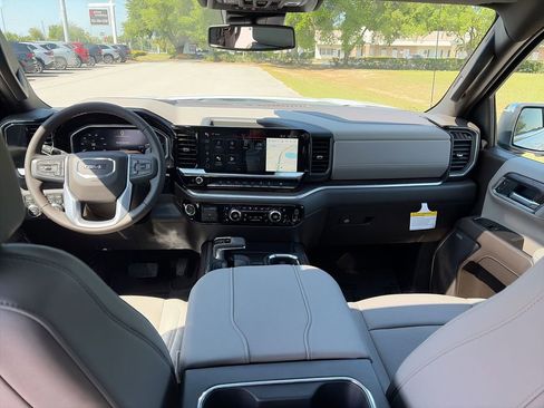 New 2026 GMC Sierra 1500 SLT w/ SLT Premium Plus Package image 29