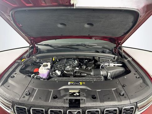 New 2025 Jeep Grand Cherokee Limited image 31