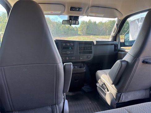 Used 2024 Chevrolet Express 3500 LT w/ LT Preferred Equipment Group image 44