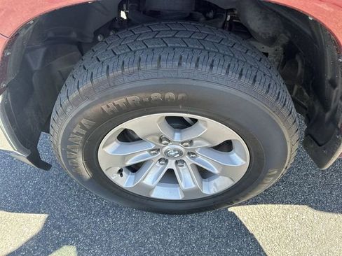 Used 2023 RAM 1500 Laramie AWD/4WD image 10