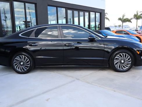 Used 2023 Hyundai Sonata SEL image 2