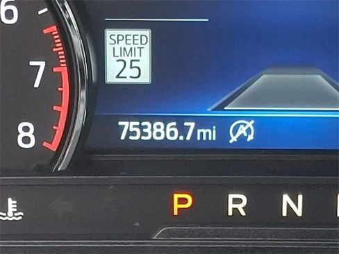 Used 2020 Ford Explorer XLT w/ Equipment Group 202A image 22