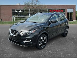 Used 2021 Nissan Rogue Sport SL AWD/4WD video 1
