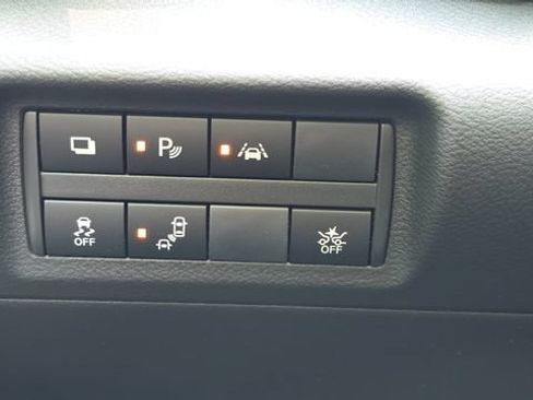 Certified 2025 Nissan Kicks Play S FWD image 12