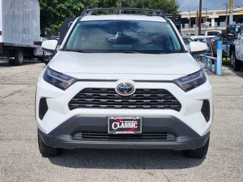 Used 2025 Toyota RAV4 XLE w/ Convenience Package AWD/4WD image 2