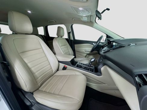 Used 2019 Ford Escape SEL image 26