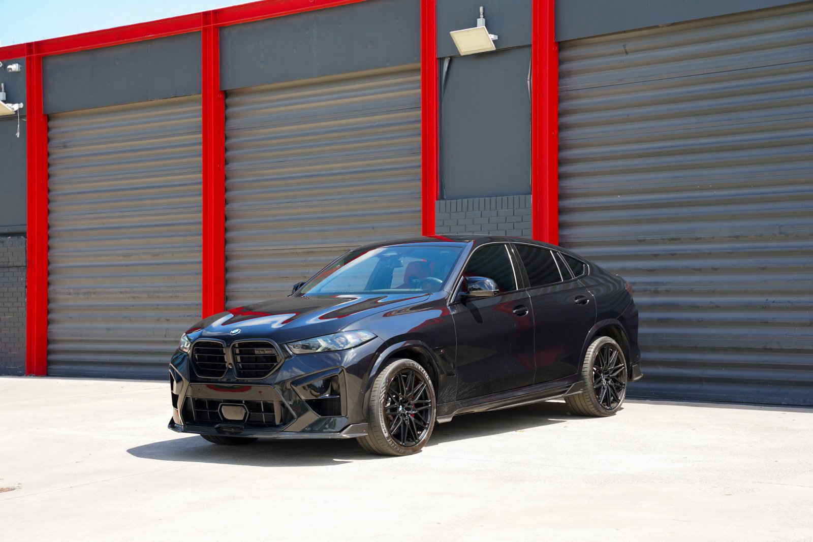 Used 2025 BMW X6 M Competition w/ Executive Package AWD/4WD image 1