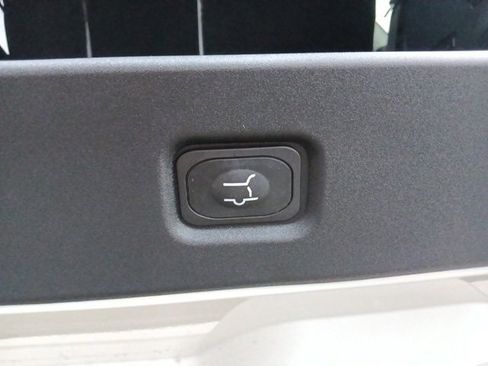 New 2025 Ford Expedition Active image 31