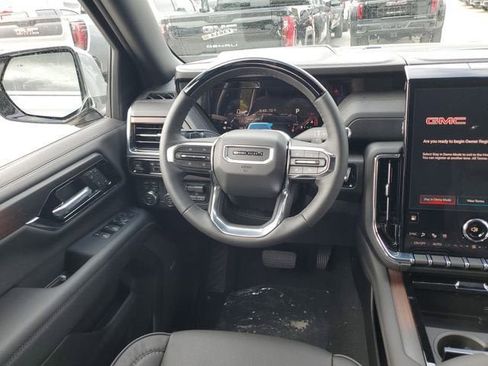New 2026 GMC Yukon Denali w/ Denali Reserve Package AWD/4WD image 13