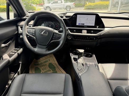 Used 2024 Lexus UX 250h F Sport FWD image 7
