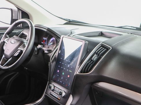 Used 2024 Ford Edge SEL w/ Convenience Package image 25