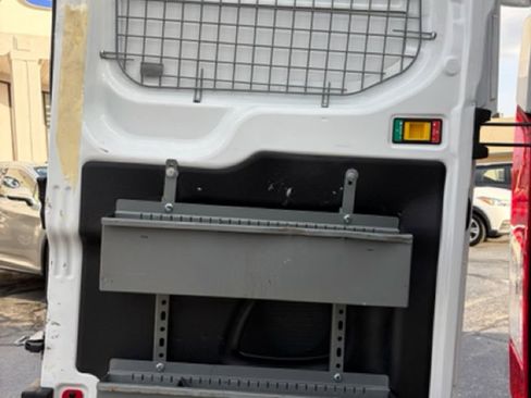 Used 2018 Ford Transit 250 148 Low Roof image 19