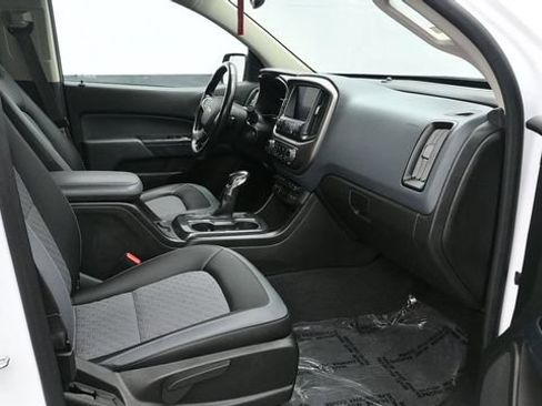 Used 2022 Chevrolet Colorado Z71 w/ Safety Package AWD/4WD image 9