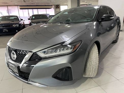 Used 2021 Nissan Maxima 3.5 SV w/ Floor Mat Group image 3