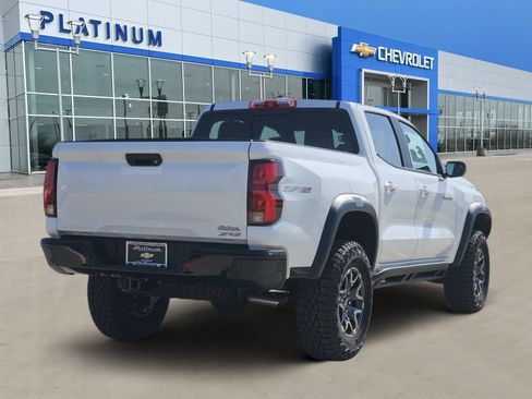 New 2026 Chevrolet Colorado ZR2 w/ Technology Package AWD/4WD image 5