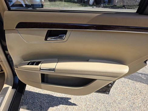 Used 2012 Mercedes-Benz S 550 4MATIC image 19