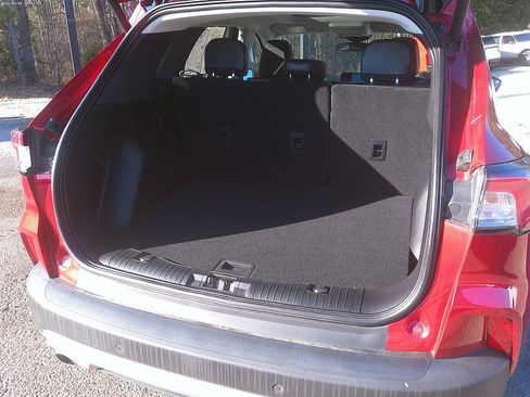 Used 2022 Ford Escape SEL image 18