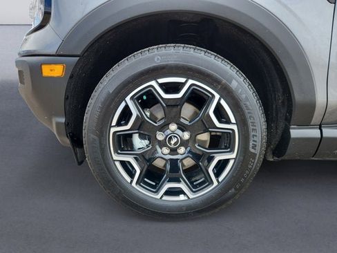 Used 2025 Ford Bronco Sport Outer Banks image 14