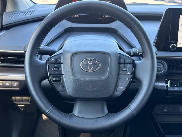 Used 2023 Toyota Prius XLE FWD image 14