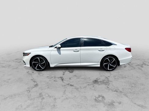 Used 2018 Honda Accord Sport image 5