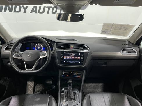 Used 2022 Volkswagen Tiguan SE AWD/4WD image 17